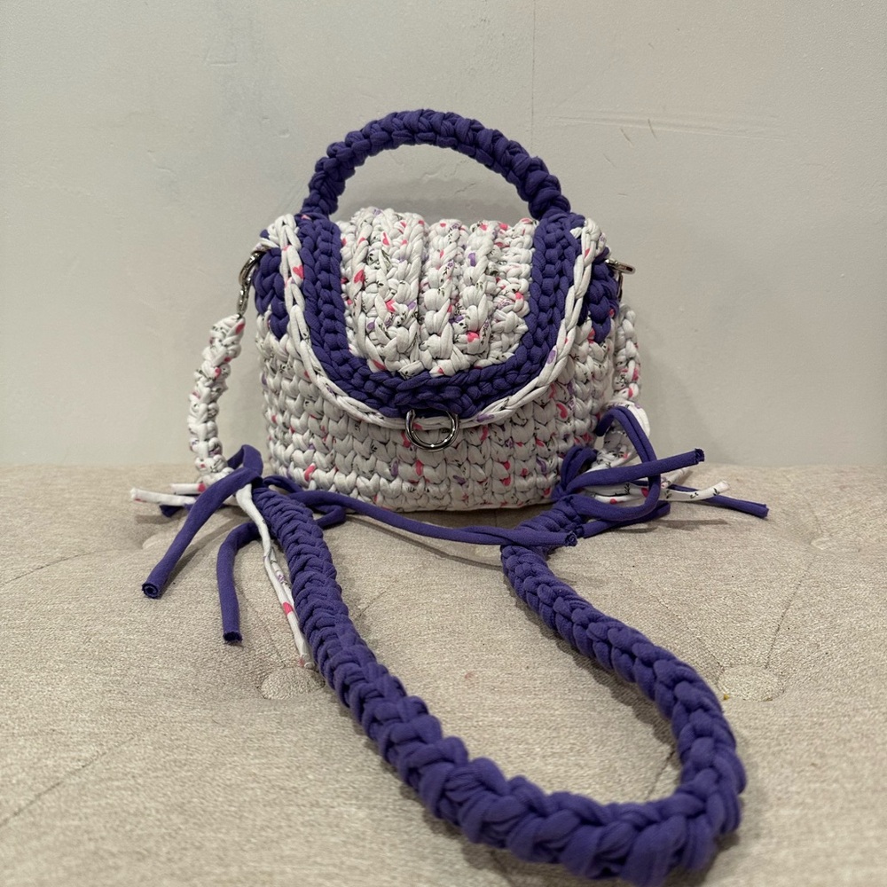 Knitted woven bag in floral white and purple shade handmade